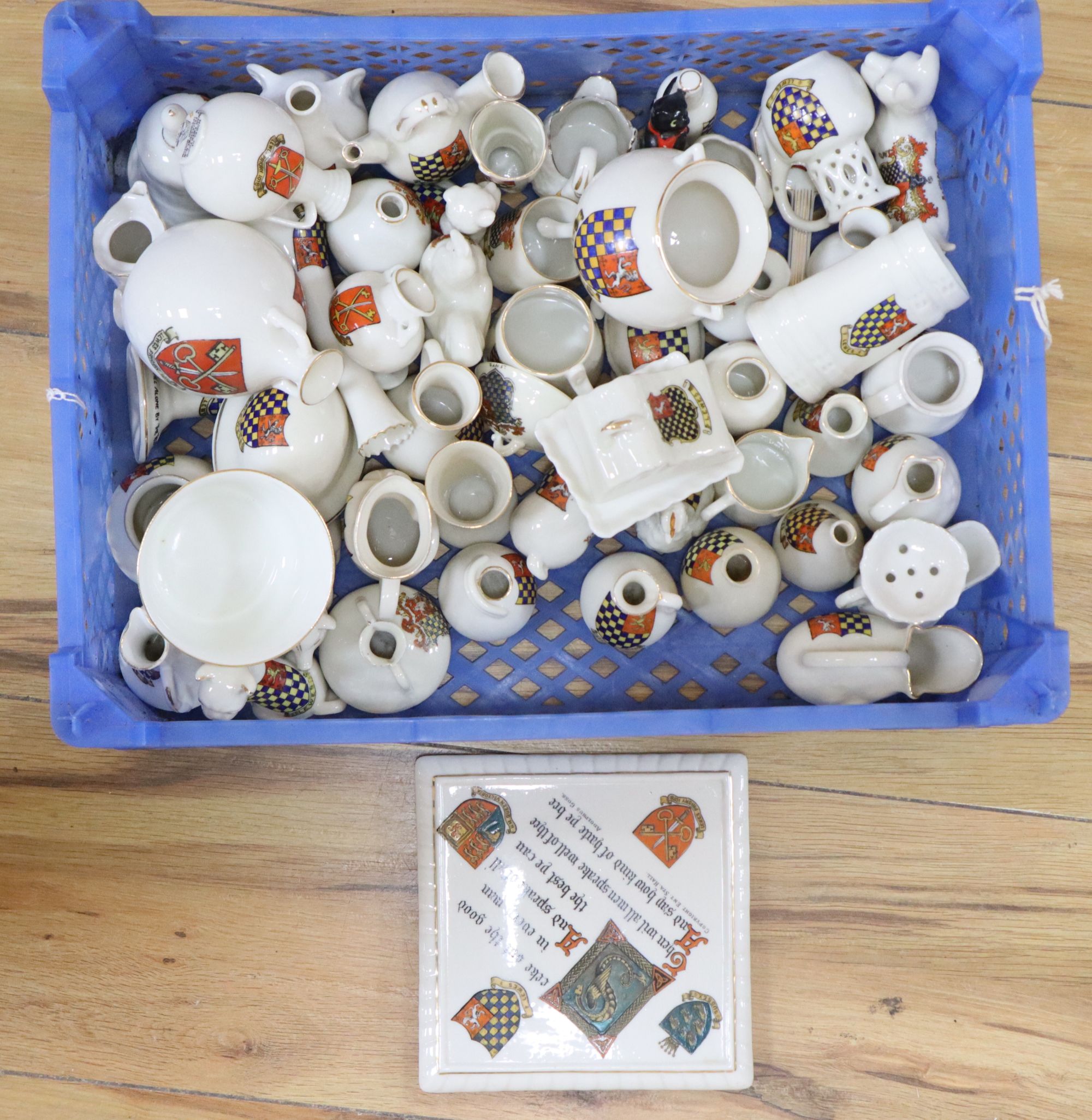 A quantity of crested china ornaments (50)